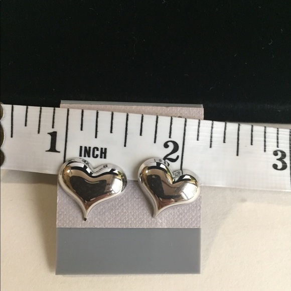 Sterling Silver Heart Earrings Pierced Brand New - Picture 7 of 7